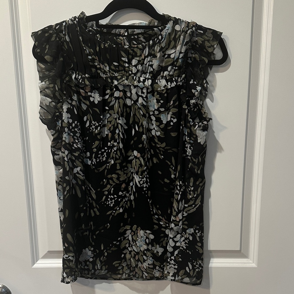 White House Black Market Floral Black, Green, White Women's Top